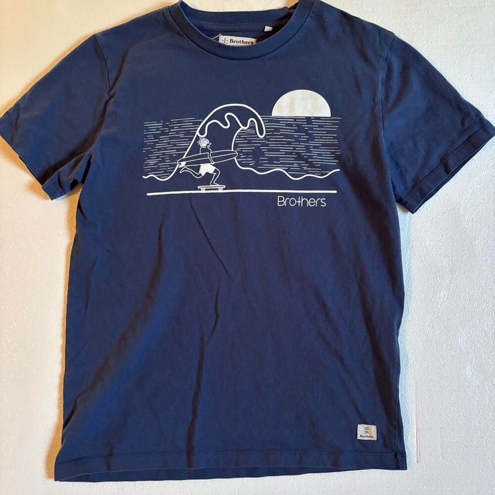 Unbranded Men's Navy and Blue T-shirt